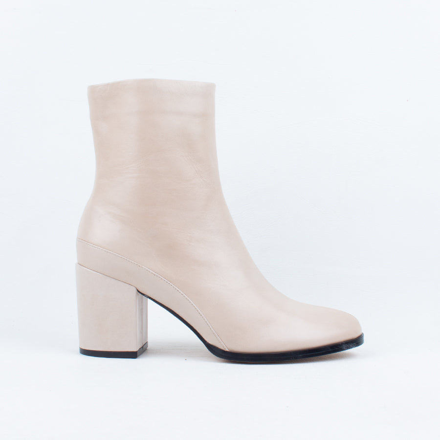 Cash Ankle Boot Cash Ankle Boot