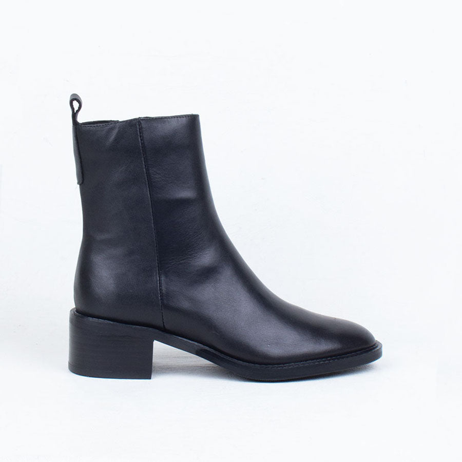 Selyra | Mid-Heel Ankle Boot With Sporty Detail main image 1