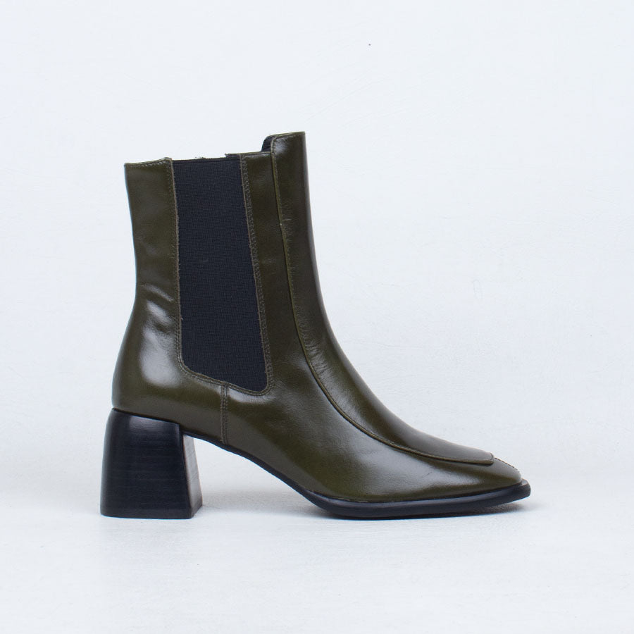 Charcoal Boot Charcoal Boot
