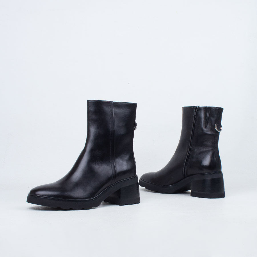 Finley Ankle Boot Finley Ankle Boot