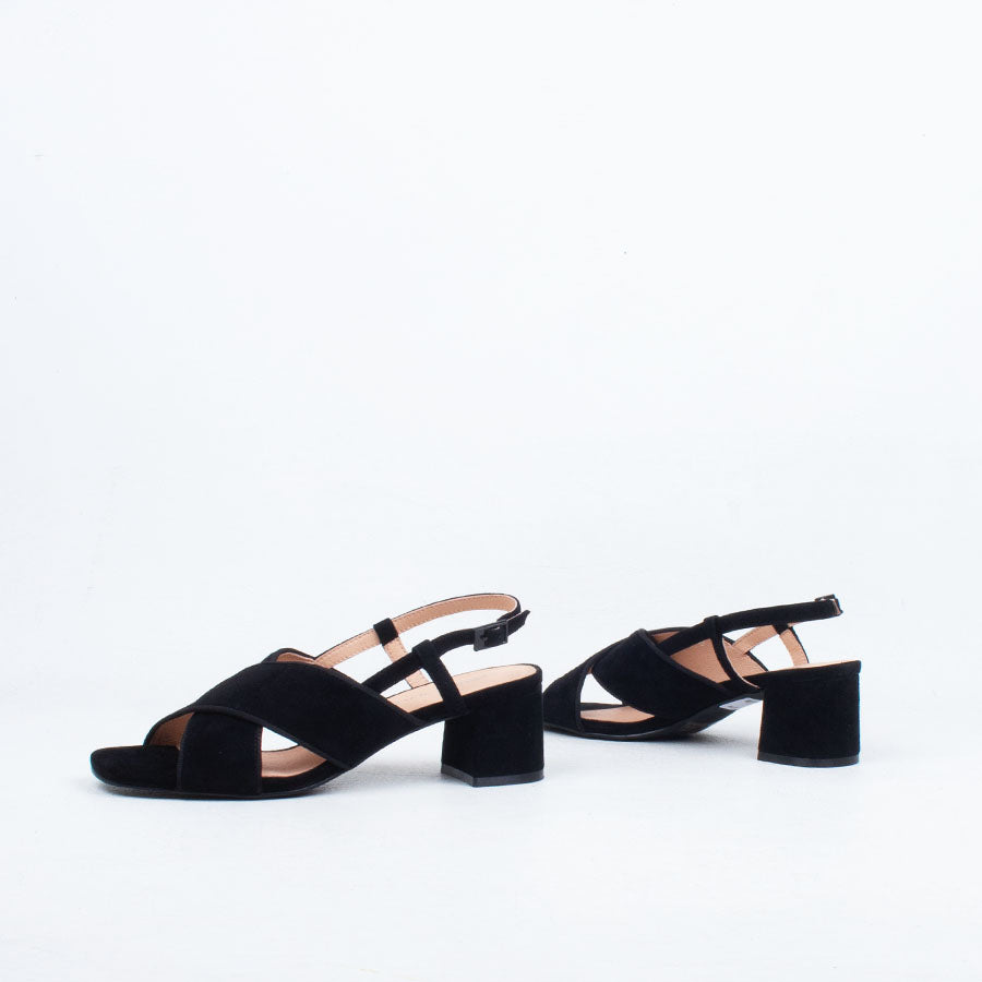 Neve Heel Neve Heel