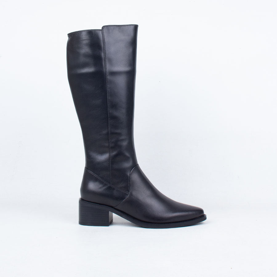 Denise Boot Denise Boot