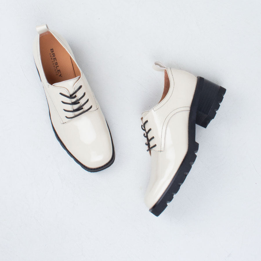 Daya Lace Up Daya Lace Up