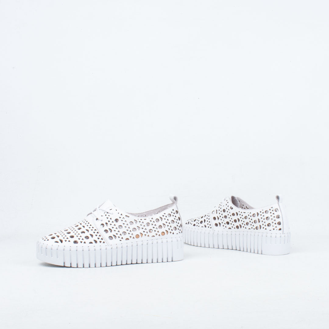 Belarus Lace Up Belarus Lace Up