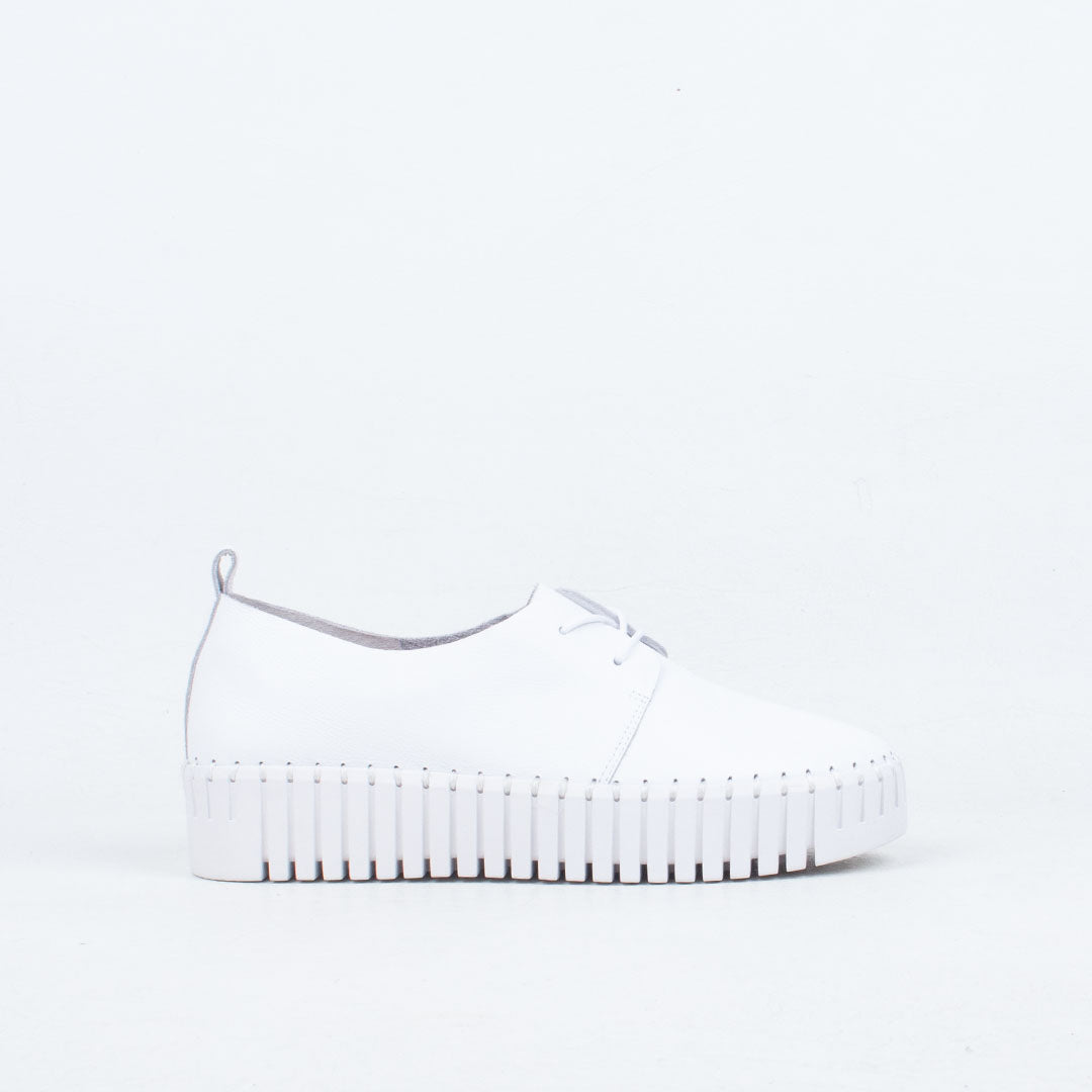 Brenda Lace Up Brenda Lace Up