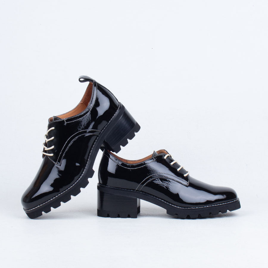 Daya Lace Up Daya Lace Up