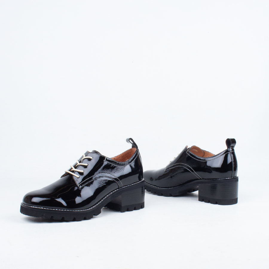 Daya Lace Up Daya Lace Up