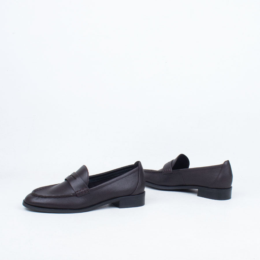 Lucia Loafer Lucia Loafer