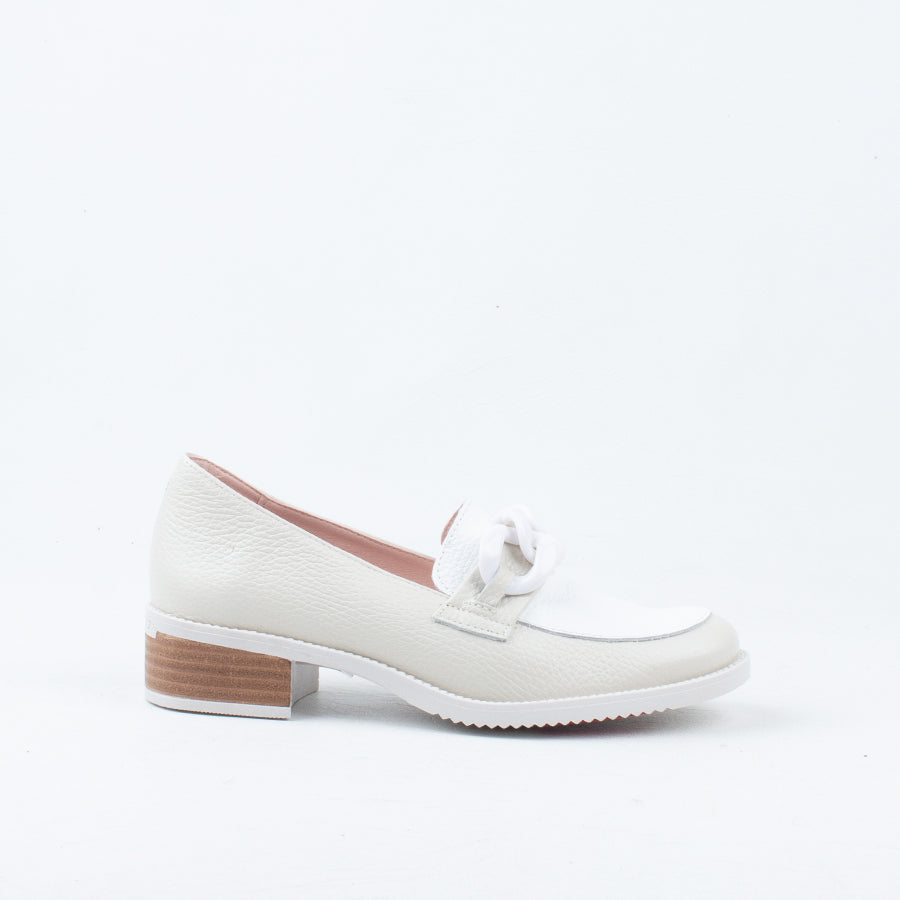 White loafers discount nz