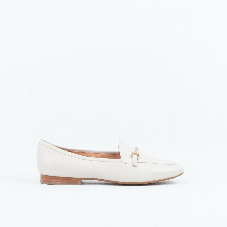 Myrah Loafer Myrah Loafer