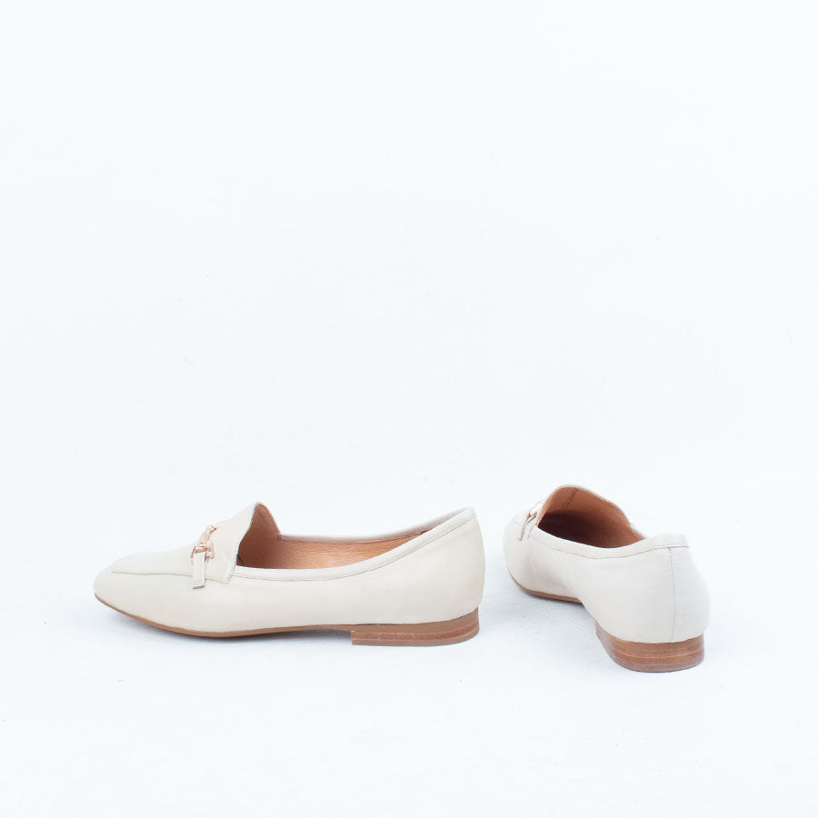 Myrah Loafer Myrah Loafer