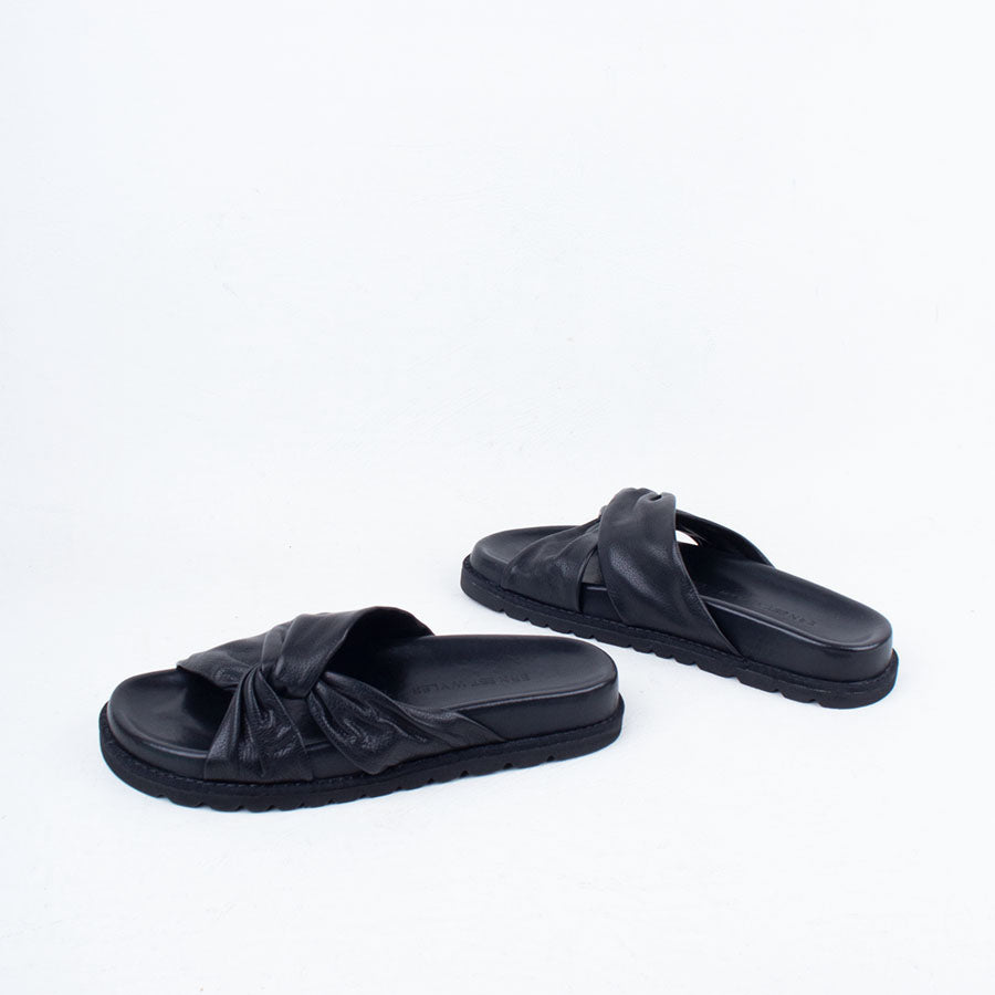 Ombra Slide Ombra Slide