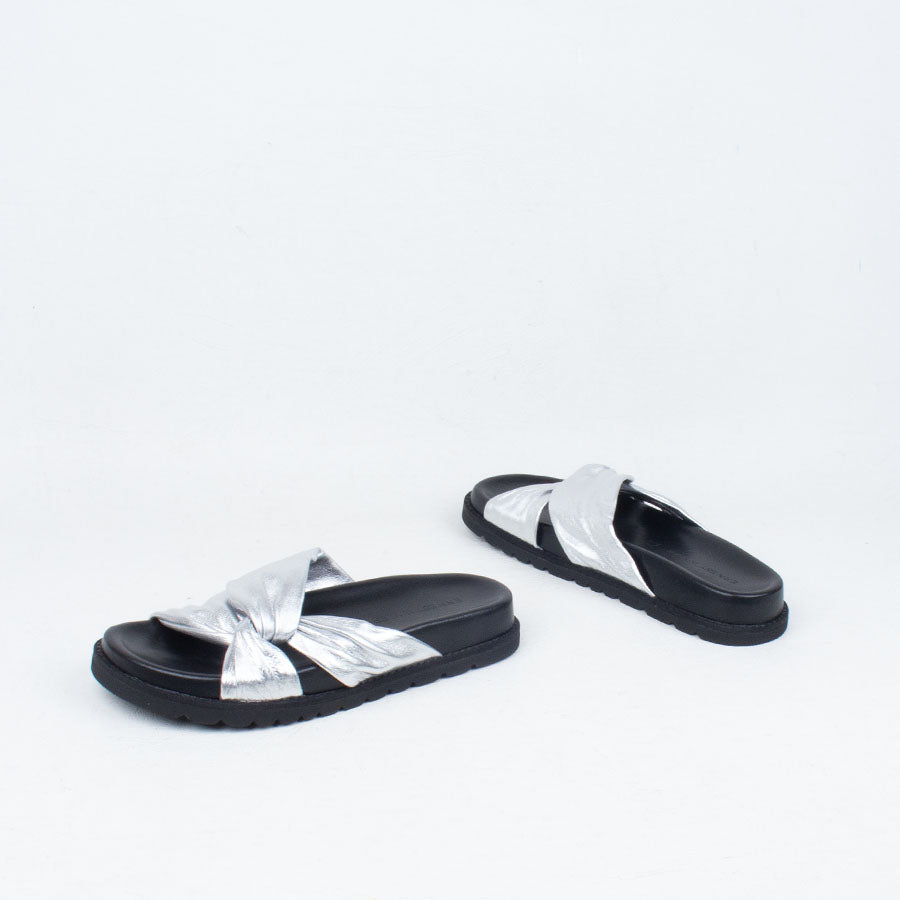 Ombra Slide Ombra Slide