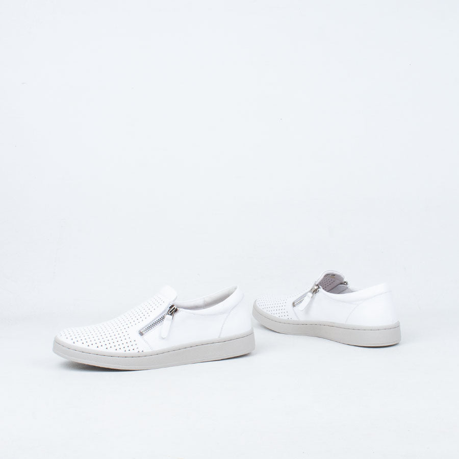 Gerri Slip On Sneaker Gerri Slip On Sneaker