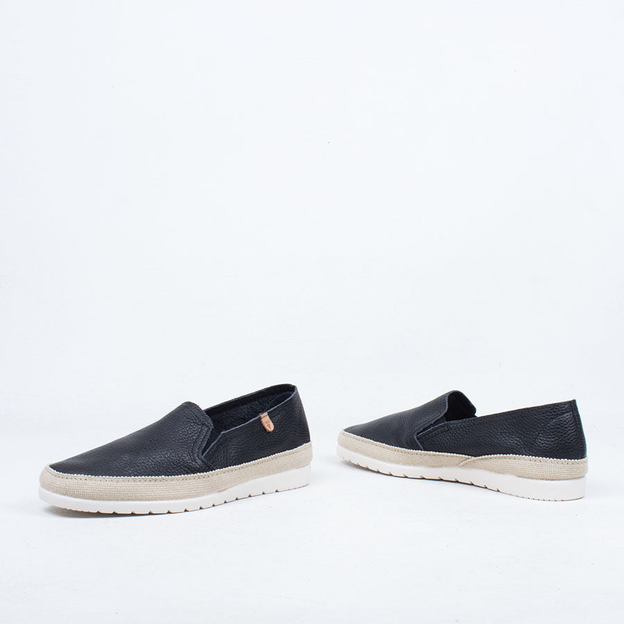 Nuria Slip On Nuria Slip On