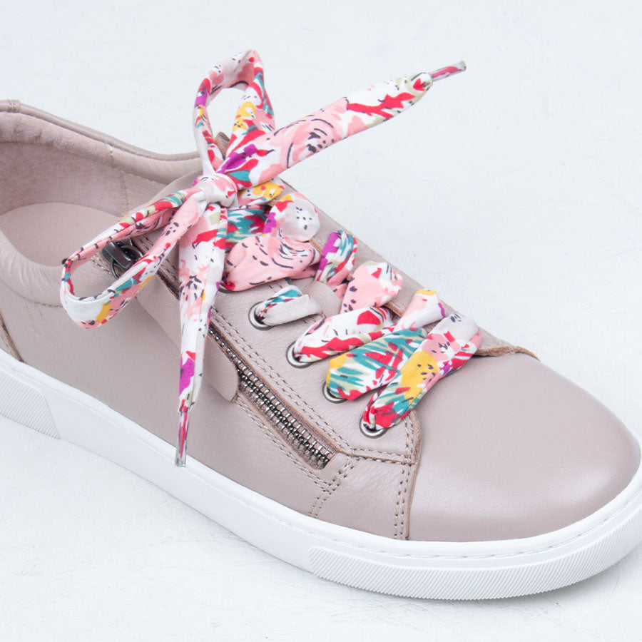 Guess Sneaker Guess Sneaker