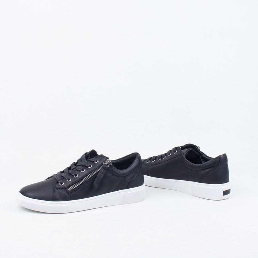 Guess Sneaker Guess Sneaker
