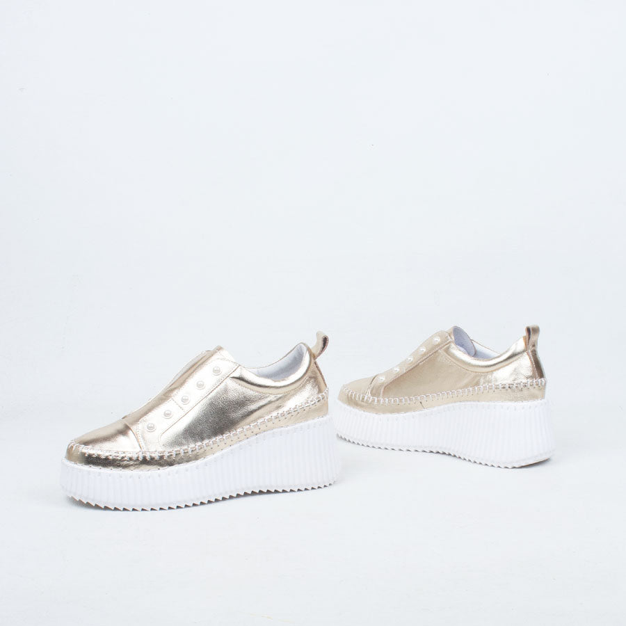 Pearlzie Boost Sneaker Pearlzie Boost Sneaker