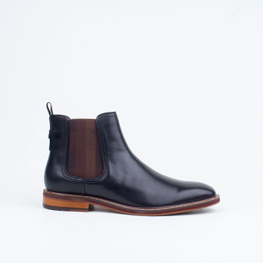 Scuttle Chelsea Boot Scuttle Chelsea Boot