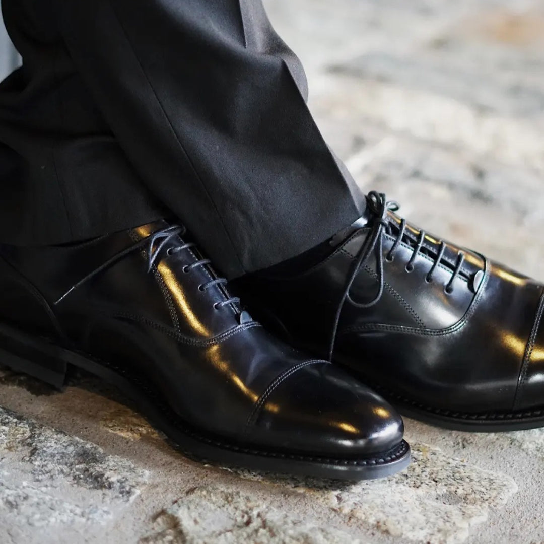 Men's dress shoes 