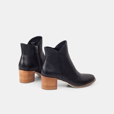 Mockas Boot