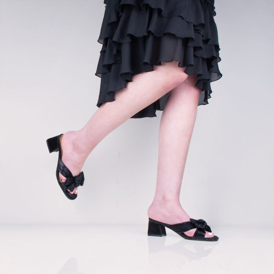 Aniston Heeled Slide