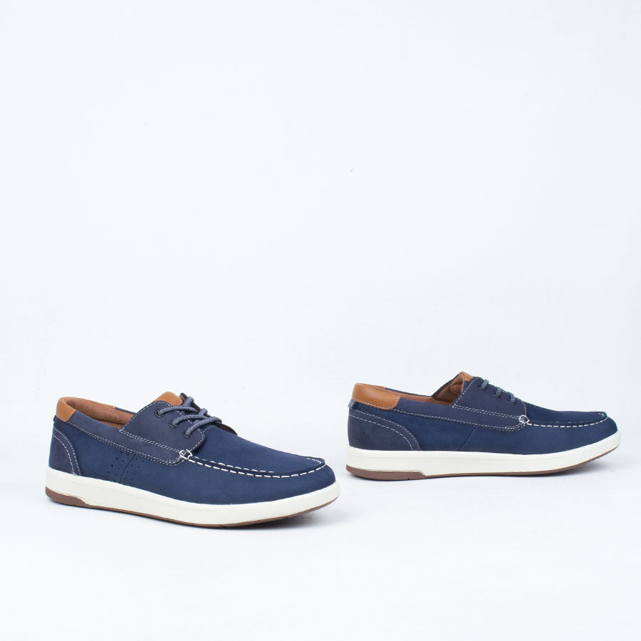 Cross Over Lace Up Boat Shoe