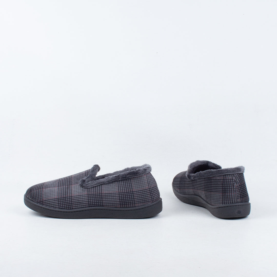 Pedro Slipper