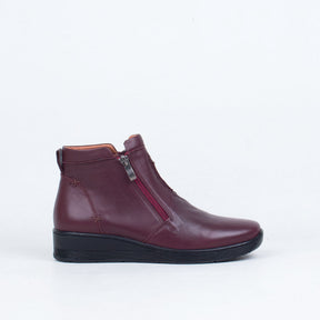 Regis Boot