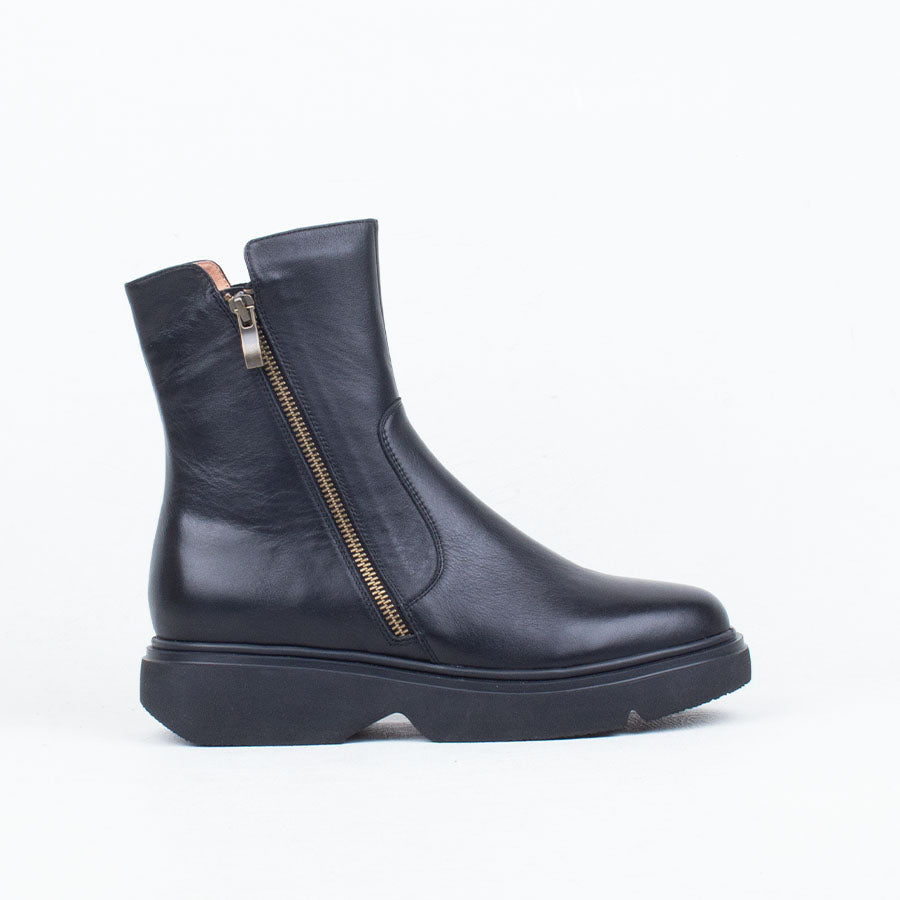 Akayla Ankle Boot