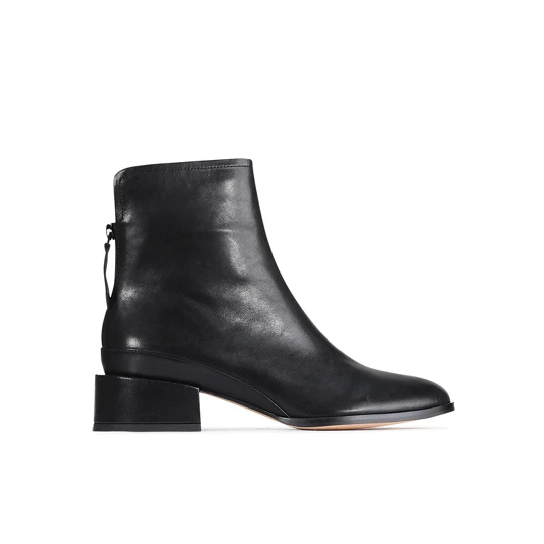 Cast Boot