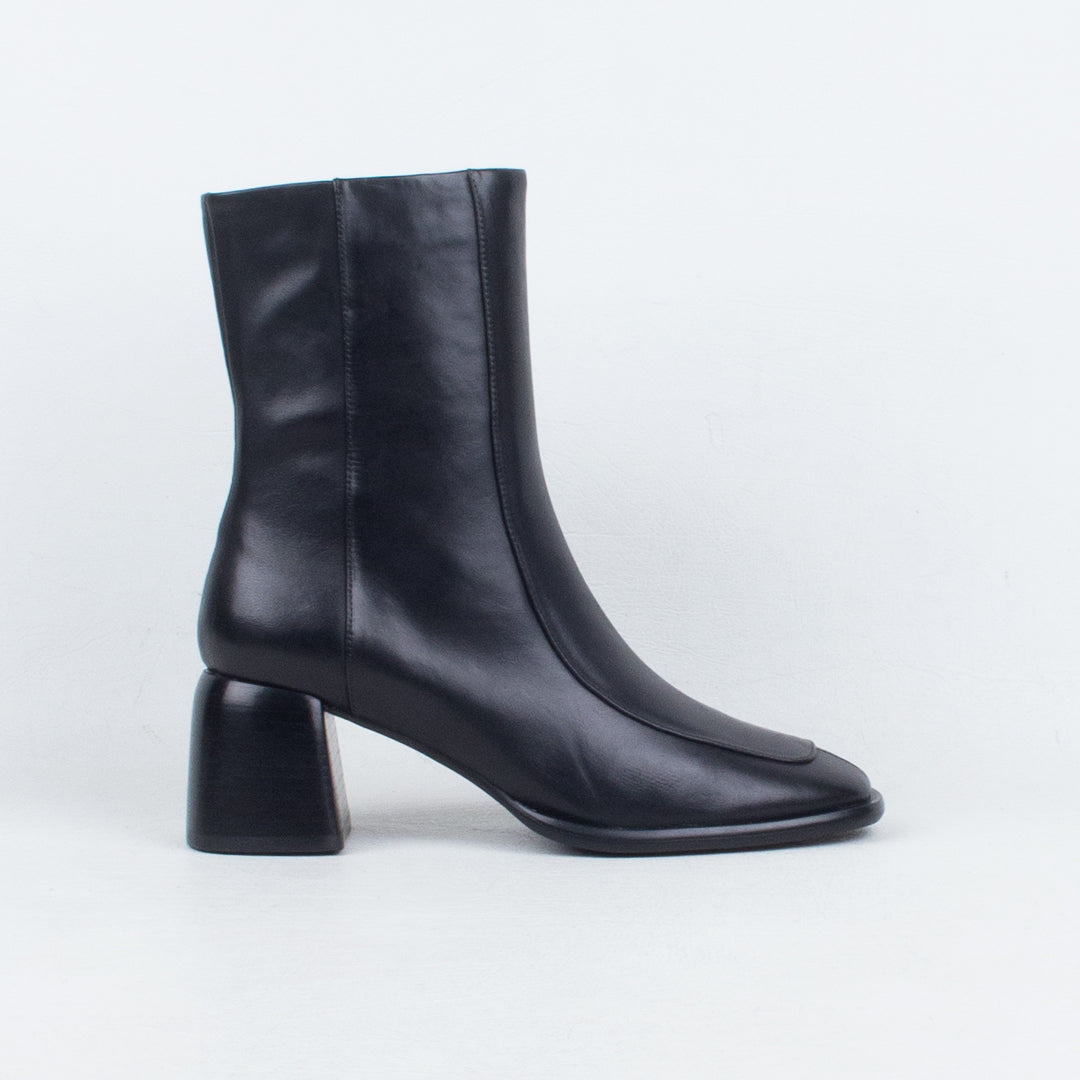Charline Boot