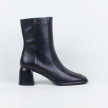 Charline Boot