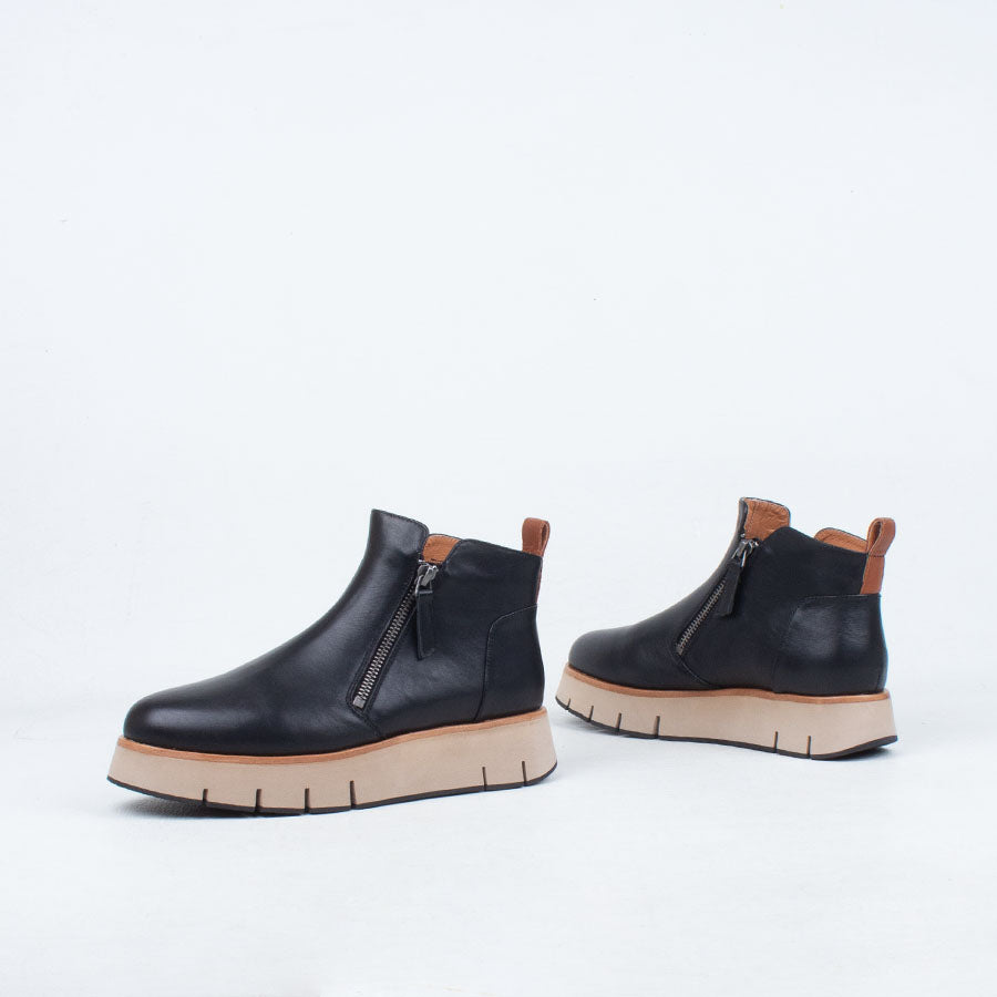 Onyx Ankle Boot