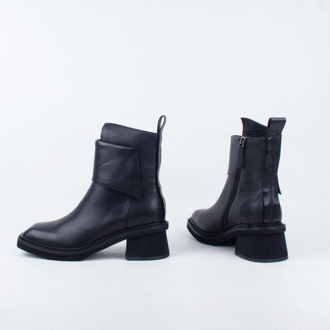 Sasher Ankle Boot