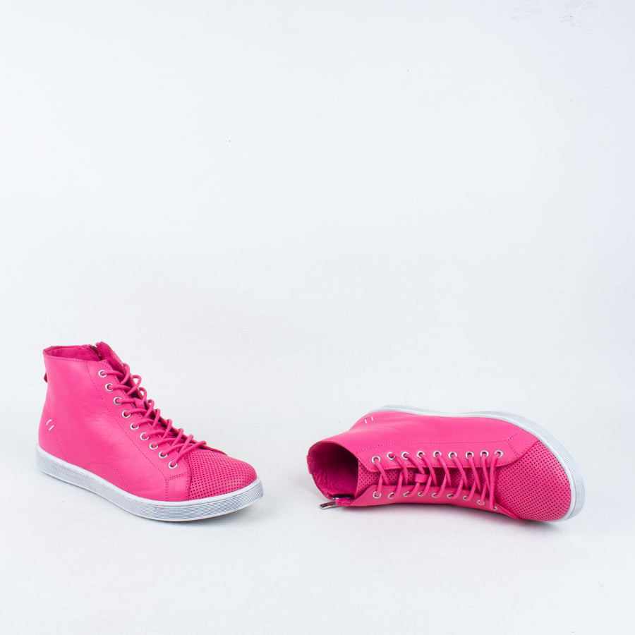 Trinity Boot