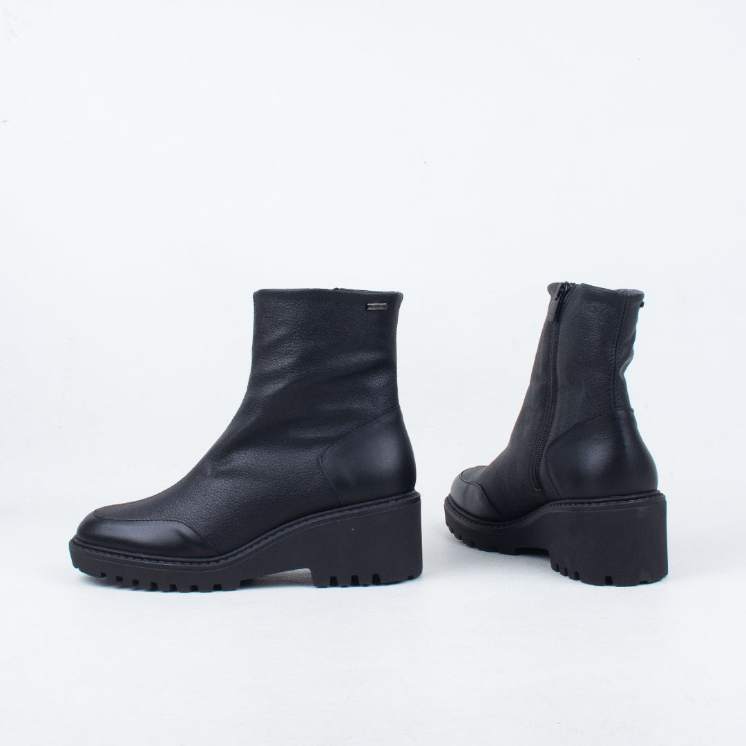 Luciana Boot