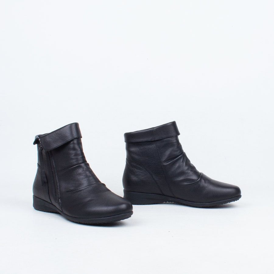 Clap Ankle Boot