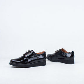 Addiction Lace Up