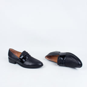 Refute Lace Up