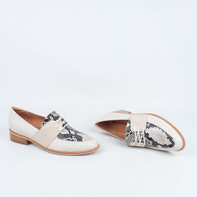 Refute Lace Up