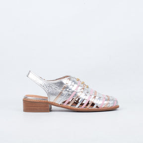 Alien Lace Up