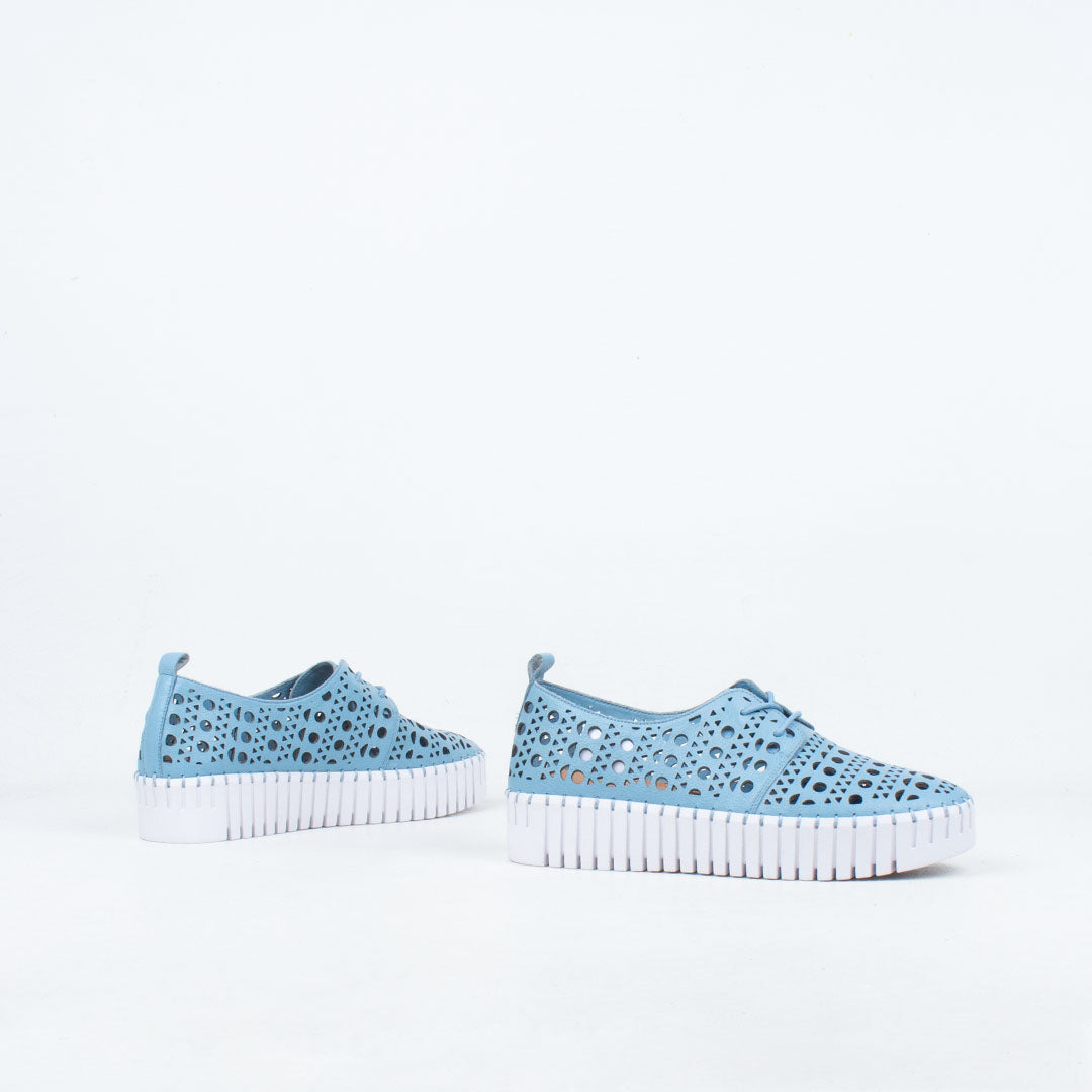 Belarus Lace Up