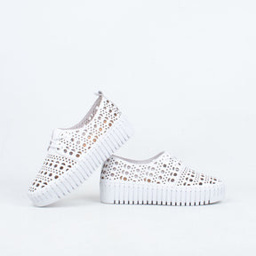 Belarus Lace Up