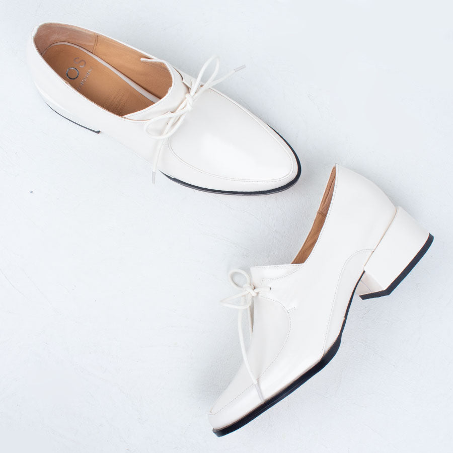 Casi Lace Up