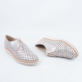 Loyer Lace Up