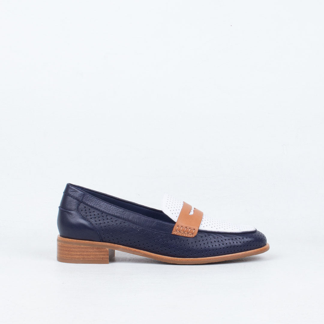 Africa Loafer