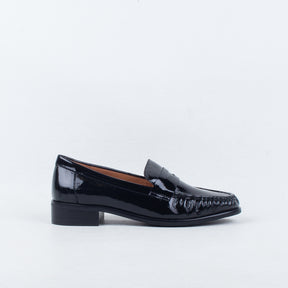 Asha Loafer