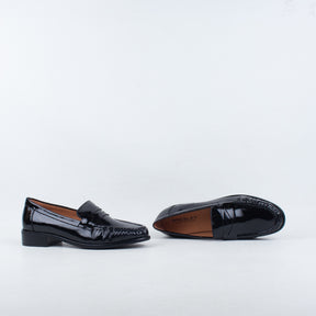 Asha Loafer