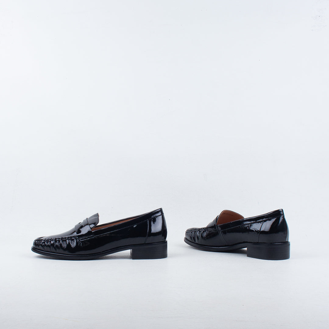 Asha Loafer